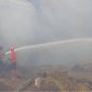 Sisa kebakaran hutan lahan di Kalimantan Barat memicu kemunculan kabut asap. Di Sumatera Utara, terdeteksi ada 14 kabupaten terpapar sebaran kabut asap. Foto: Ist.