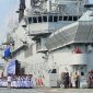 Suasana prosesi pergantian bendera dan peresmian KRI Sriwijaya-100, kapal induk pertama Indonesia, di Dermaga 107 Pelabuhan Tanjung Priok, Jakarta Utara, Kamis (24/9/2026). Eks kapal Italia Giuseppe Garibaldi kini resmi mengibarkan Merah Putih dan bergabung memperkuat armada TNI Angkatan Laut. Foto: Ist.