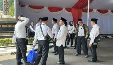 Suasana di lingkungan kantor Badan Kepegawaian Negara Pusat, Jakarta, saat pelaksanaan ujian seleksi Petugas Penyelenggara Ibadah Haji (PPIH) 2027, Sabtu (5/9/2026). Para peserta tampak bersiap mengikuti ujian berbasis CAT yang hasilnya dipantau secara langsung dan real-time melalui siaran YouTube guna menjamin transparansi penuh. Foto: Ist.