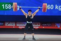 Rahmat Erwin Abdullah tampil memukau di nomor angkat besi kelas 75 kg Asian Games Aichi-Nagoya 2026, Sabtu (26/9/2026). Ia mencatatkan total angkatan 366 kg dan meraih medali emas kedua bagi Kontingen Indonesia. Foto: Ist.