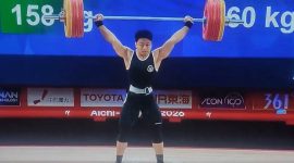 Rahmat Erwin Abdullah tampil memukau di nomor angkat besi kelas 75 kg Asian Games Aichi-Nagoya 2026, Sabtu (26/9/2026). Ia mencatatkan total angkatan 366 kg dan meraih medali emas kedua bagi Kontingen Indonesia. Foto: Ist.