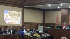 Sidang kasus dugaan korupsi kuota haji tambahan dengan terdakwa Ishfah Abidal Aziz alias Gus Alex. Foto: Ist.