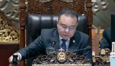 Wakil Ketua DPR RI Sufmi Dasco Ahmad mengetuk palu tanda resmi pengesahan Undang-Undang Pengaturan Reforma Agraria dalam Sidang Paripurna ke-6 Masa Persidangan I Tahun Sidang 2026–2027 di Gedung DPR, Senayan, Jakarta Pusat, Selasa (22/9/2026). Foto: Ist.