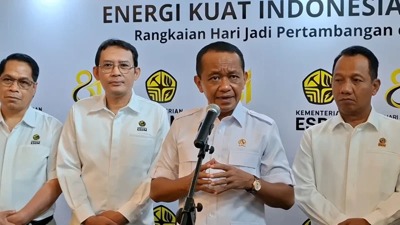 Bahlil Lahadalia dilantik sebagai Menko Hilirisasi dan Transisi Energi merangkap Menteri ESDM di Istana Kepresidenan Jakarta, Kamis (1/10/2026). Ia mengaku menjalankan amanah dari Presiden Prabowo. Foto: Ist.