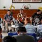Kepala Dinas LHK Sumut Heri Wahyudi Marpaung saat menyampaikan pembaruan kondisi karhutla dan kualitas udara di Kantor Gubernur Sumut, Medan, Jumat (16/10/2026). Foto: Ist.