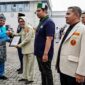 Penyerahan Anugerah Bakti Pemuda Inspiratif Sumut kepada organisasi kepemudaan, peringatan Hari Sumpah Pemuda ke-98 di Medan. Foto: Ist.