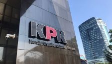 Gedung Merah Putih KPK tempat kuasa hukum Hercules menyerahkan uang Rp800 juta, Kamis (15/10/2026). Foto: Ist.