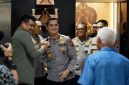Gubernur Sumut Bobby Nasution menerima kunjungan silaturahmi Kapolda Sumut Irjen Pol Sonny Irawan di Kantor Gubernur Sumut, Medan, Selasa (13/10/2026). Dorong Perda khusus anti-narkoba, kolaborasi 3 program unggulan: Germas Tolak Narkoba, Kompak, Sahata. Foto: Ist.