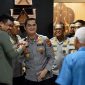 Gubernur Sumut Bobby Nasution menerima kunjungan silaturahmi Kapolda Sumut Irjen Pol Sonny Irawan di Kantor Gubernur Sumut, Medan, Selasa (13/10/2026). Dorong Perda khusus anti-narkoba, kolaborasi 3 program unggulan: Germas Tolak Narkoba, Kompak, Sahata. Foto: Ist.