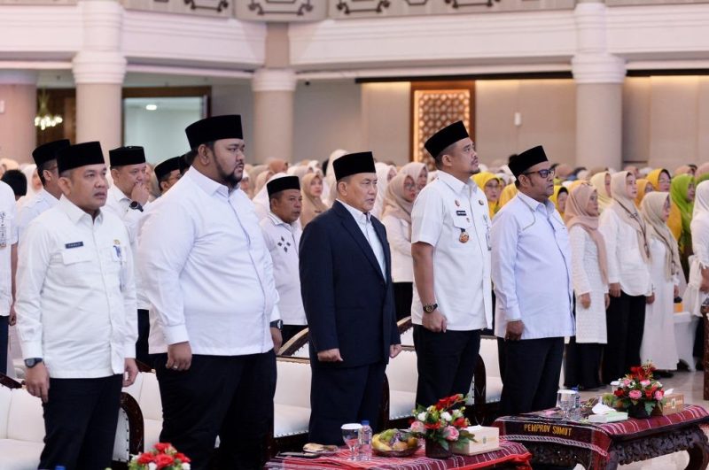 Gubernur Sumatera Utara Muhammad Bobby Afif Nasution bersama pimpinan OPD dan ratusan ASN Pemprov Sumut menghadiri Pengajian Rutin di Aula Raja Inal Siregar, Kantor Gubernur Sumut, Medan, Rabu (21/10/2026). Foto: Ist.