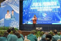 Gubernur Sumut Bobby Nasution saat menyampaikan pentingnya peran ibu dan kader PKK dalam melindungi anak-anak dari ancaman narkoba dan bullying pada acara Puncak HKG PKK ke-54 di Hotel Grand Mercure, Medan, Kamis (22/10/2026). Foto: Ist.