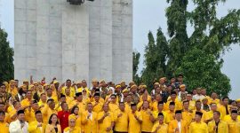 HUT ke-62 Golkar: Andar Amin Harahap Pimpin Ziarah Khidmat 500 Kader di TMP Medan. (Foto:Ist) 