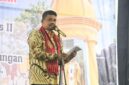 Gubernur Sumatera Utara, Muhammad Bobby Afif Nasution, menyampaikan sambutan serta imbauan kepada rumah ibadah untuk aktif terlibat dalam upaya pemberantasan narkoba pada acara Pemberkatan Santuario Paroki St. Yohanes Paulus II di Namo Pencawir, Kabupaten Deliserdang. Foto: Ist.