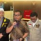 Denny Indrayana cs Laporkan KPU ke DKPP terkait Dugaan Pasal Selundupan Loloskan Gibran. Foto: Ist.