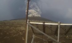 Gunung Anak Krakatau Erupsi 3 Kali Selasa Pagi, Status Siaga Tetap Berlaku
