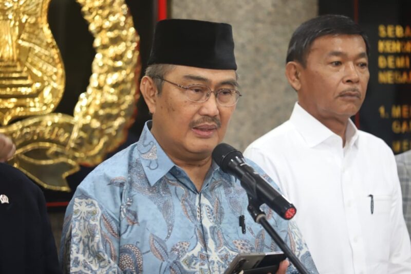 Mantan Ketua Mahkamah Konstitusi Jimly Asshiddiqie memberikan penjelasan mengenai jalur konstitusional pemakzulan Wakil Presiden Gibran Rakabuming Raka menyusul putusan Mahkamah Agung yang membatalkan surat keterangan penyetaraan ijazah SMA-nya, Sabtu (31/10/2026). Foto: Ist.