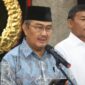 Mantan Ketua Mahkamah Konstitusi Jimly Asshiddiqie memberikan penjelasan mengenai jalur konstitusional pemakzulan Wakil Presiden Gibran Rakabuming Raka menyusul putusan Mahkamah Agung yang membatalkan surat keterangan penyetaraan ijazah SMA-nya, Sabtu (31/10/2026). Foto: Ist.