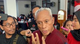 Ketua Bidang Kehormatan PDIP Komarudin Watubun saat ditemui di Sekolah Partai PDIP, Jakarta Selatan, Rabu (21/10/2026). Foto: Ist.