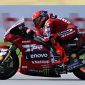 Pembalap Ducati Lenovo, Marc Marquez, beraksi dalam sprint race MotoGP Mandalika 2026 di Sirkuit Mandalika, Lombok, NTB, Sabtu (10/10/2026). Marquez berhasil meraih kemenangan setelah menyalip Jorge Martin saat balapan menyisakan lima lap. Foto: Ist.