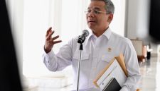 Menteri Keuangan Suahasil Nazara pagkas beas masuk impor bahan baku plastik. Foto: Ist.