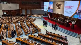 Rapat Paripurna DPR RI ke-9 yang mengesahkan RUU Perlindungan Ketenagakerjaan menjadi Undang-Undang di Kompleks Parlemen, Senayan, Jakarta, Selasa (6/10/2026). Foto: Ist.
