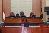 Sidang pembacaan putusan sela kasus dugaan fitnah ijazah Jokowi di PN Jakarta Timur, Senin (19/10/2026). Foto: Ist.