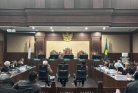 Terdakwa Nurman Herin membantah dakwaan pemerasan dan mengaku ditekan penyidik untuk mengakui menerima ransel dari Ferry dan menyerahkan ke Febrie Adriansyah. Foto: Ist.