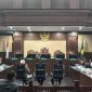 Terdakwa Nurman Herin membantah dakwaan pemerasan dan mengaku ditekan penyidik untuk mengakui menerima ransel dari Ferry dan menyerahkan ke Febrie Adriansyah. Foto: Ist.