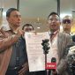 Perwakilan Tim Advokasi Penegak Moral, Etika, dan Integritas Bangsa saat menyerahkan permohonan tindak lanjut di Bareskrim Polri, Senin (19/10/2026). Foto: Ist.