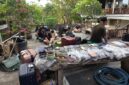 Penampakan sejumlah WNA asal Malaysia dan Singapura saat terjaring operasi keimigrasian di sebuah lokasi di Dalung, Bali, karena menyalahgunakan izin tinggal untuk mengoperasikan pinjol ilegal. Foto: Ist.